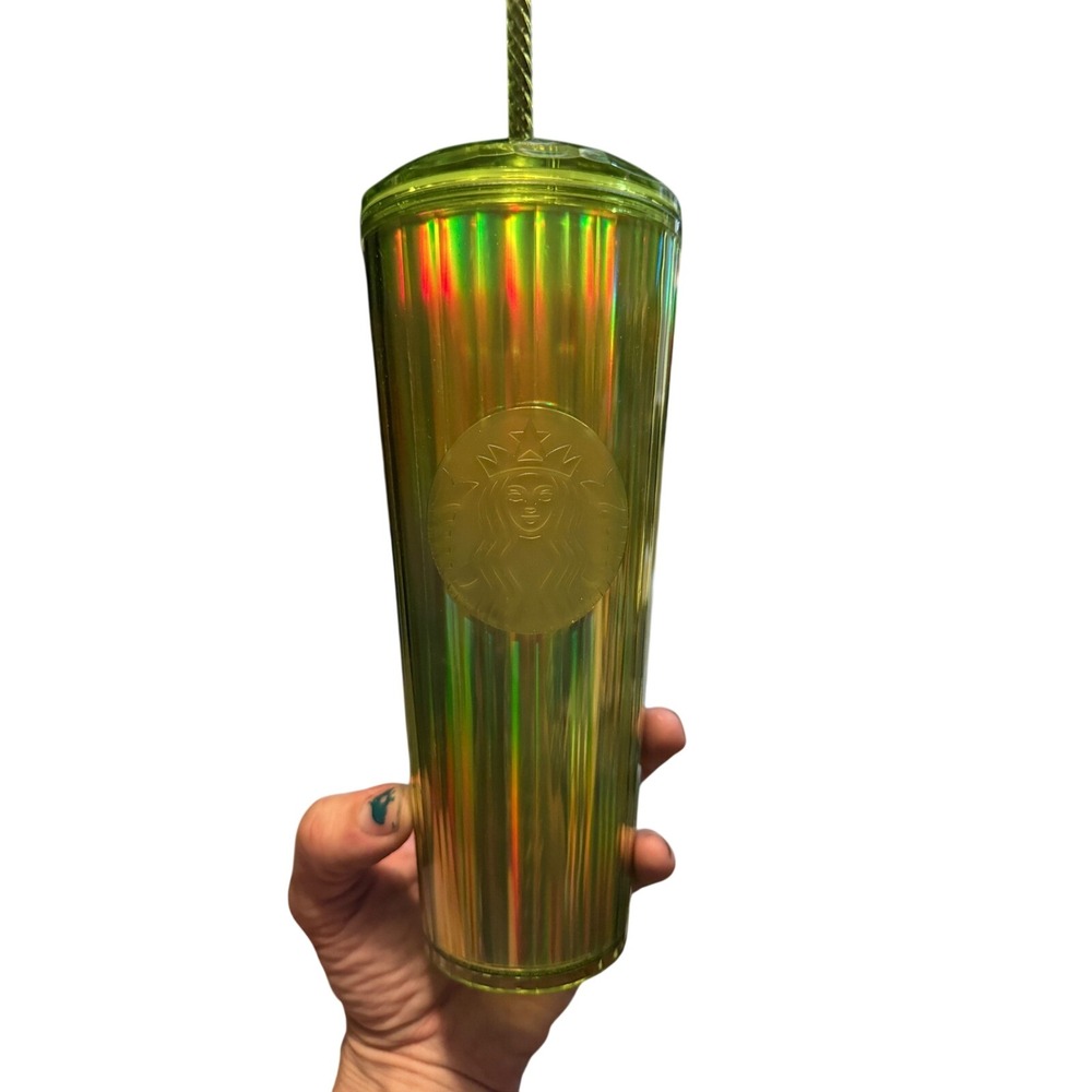 Starbucks 2023 Iridescent Lime Green Pleated Cold Cup‎ Tumbler 24oz Venti New
